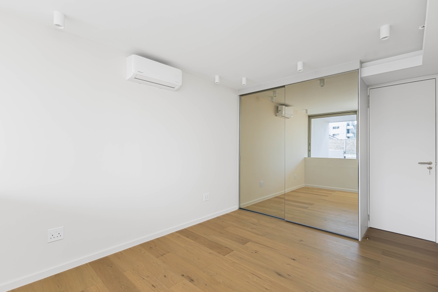 To Let 1 Bedroom Property for Rent in Bantry Bay Western Cape